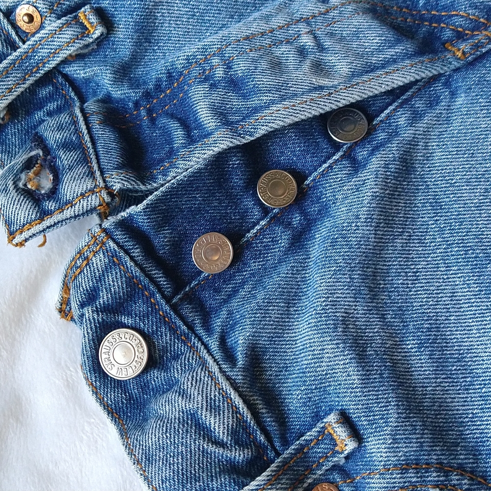 LEVI'S : BUTTON FLY JEAN SHORTS: SIZE 29 - Picture 2 of 7